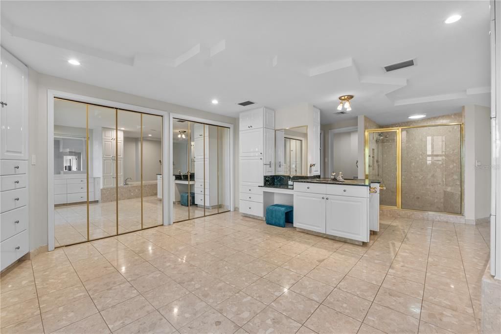 For Sale: $1,575,000 (7 beds, 5 baths, 7448 Square Feet)