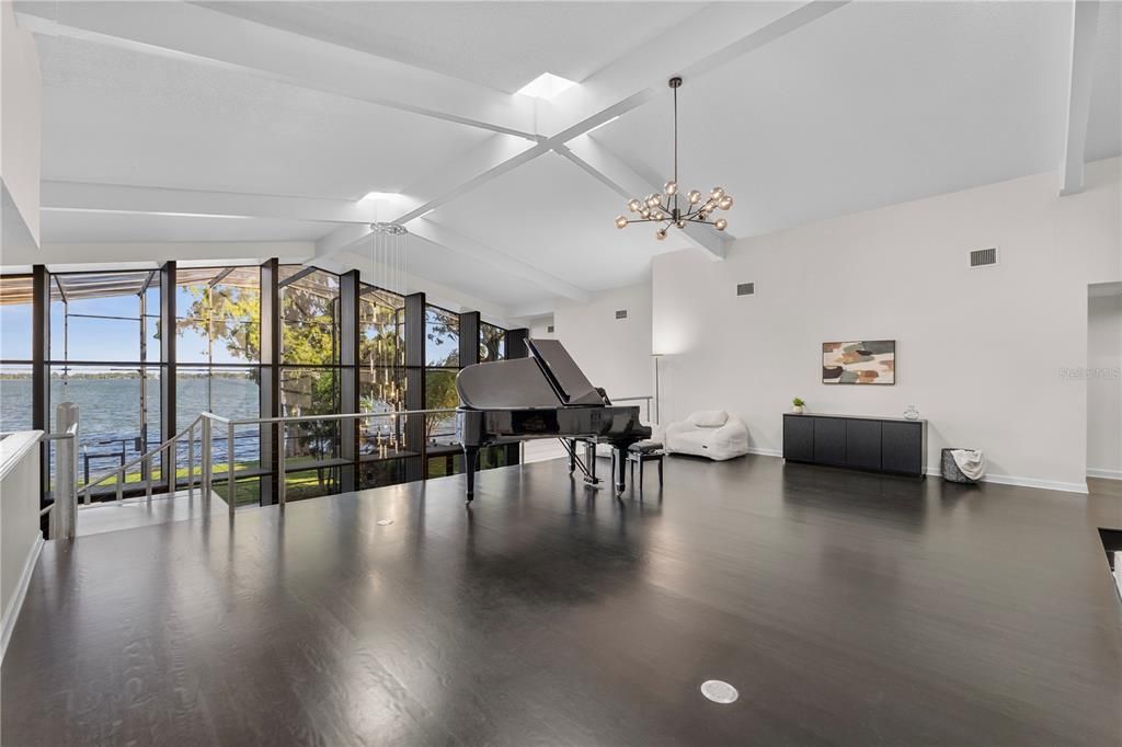 For Sale: $1,575,000 (7 beds, 5 baths, 7448 Square Feet)