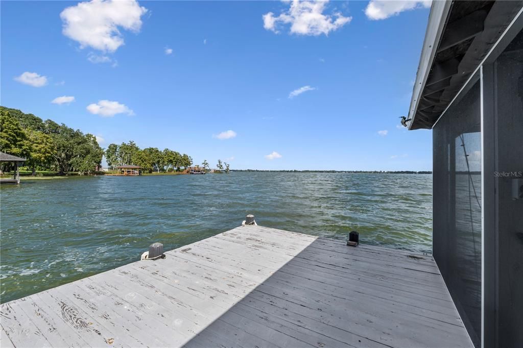 For Sale: $1,575,000 (7 beds, 5 baths, 7448 Square Feet)