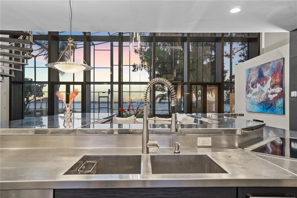 For Sale: $1,575,000 (7 beds, 5 baths, 7448 Square Feet)