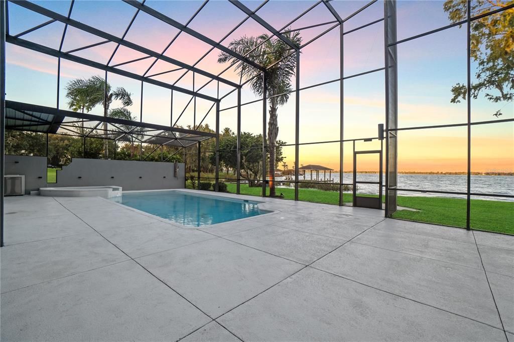 For Sale: $1,575,000 (7 beds, 5 baths, 7448 Square Feet)