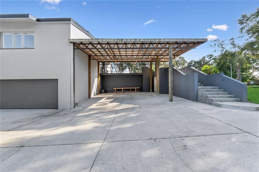 For Sale: $1,575,000 (7 beds, 5 baths, 7448 Square Feet)