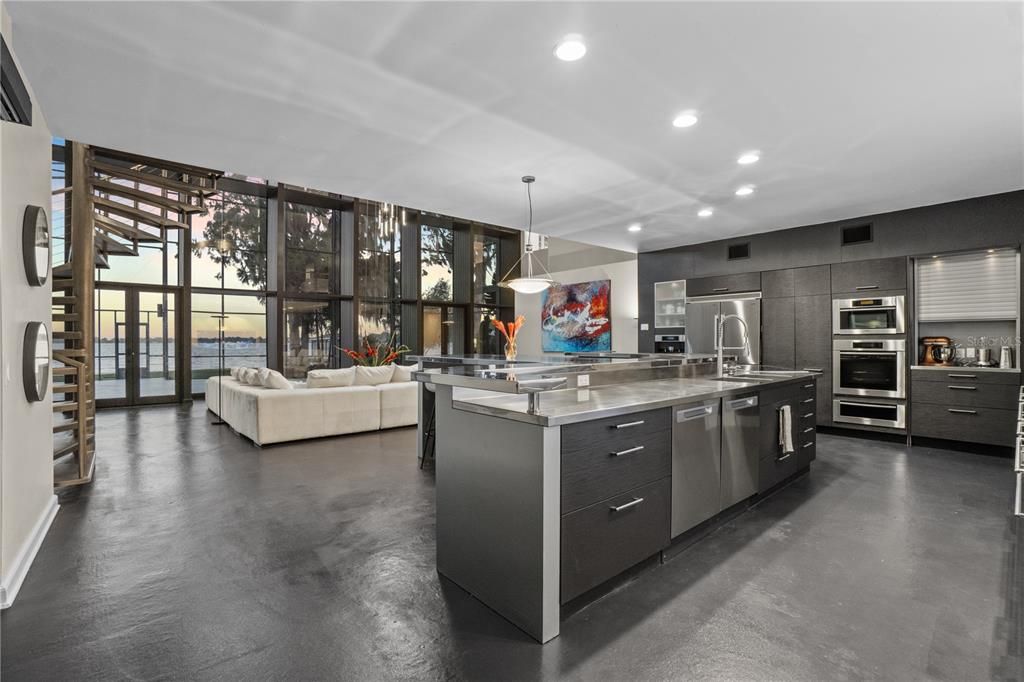 For Sale: $1,575,000 (7 beds, 5 baths, 7448 Square Feet)