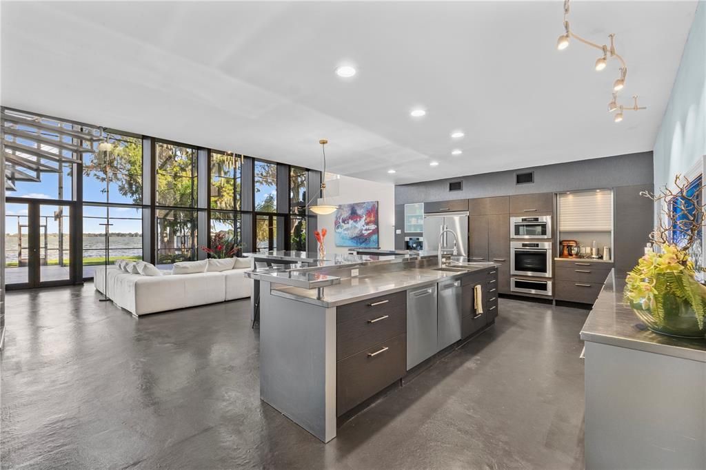 For Sale: $1,575,000 (7 beds, 5 baths, 7448 Square Feet)