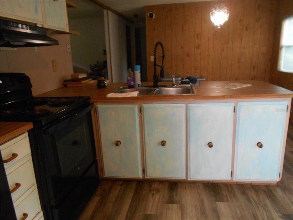 For Sale: $175,000 (3 beds, 2 baths, 1152 Square Feet)