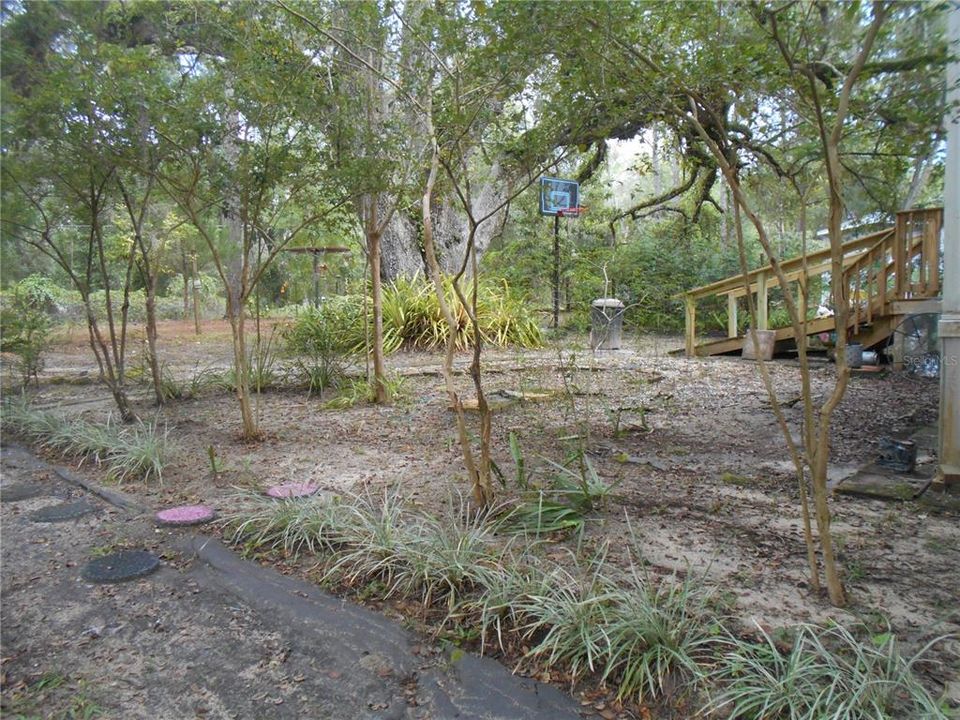 For Sale: $175,000 (3 beds, 2 baths, 1152 Square Feet)