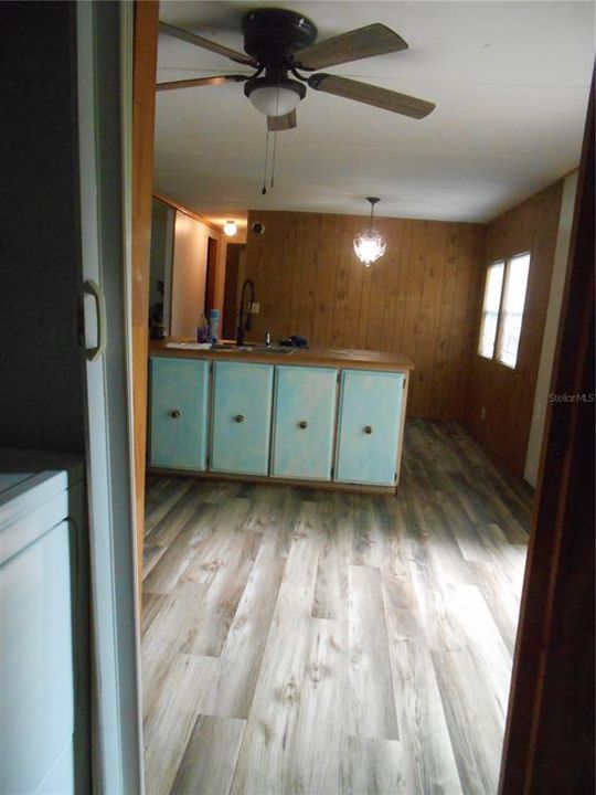 For Sale: $175,000 (3 beds, 2 baths, 1152 Square Feet)