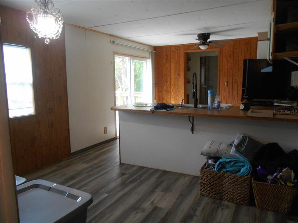 For Sale: $175,000 (3 beds, 2 baths, 1152 Square Feet)