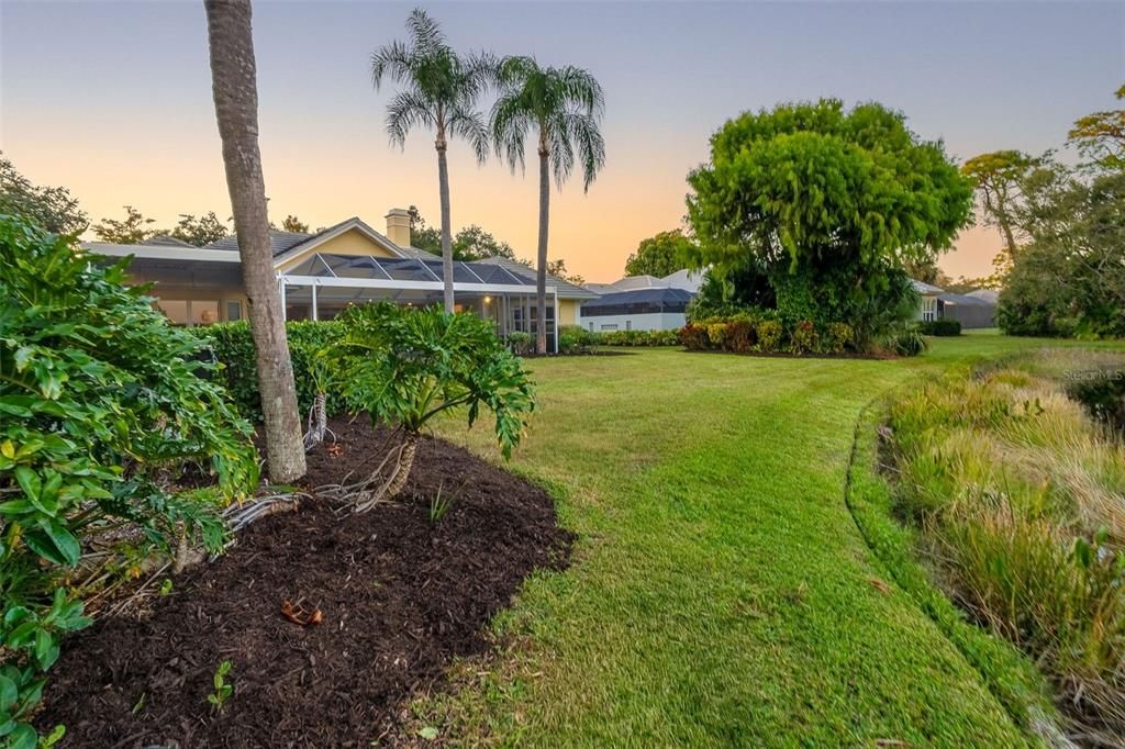 For Sale: $1,049,000 (3 beds, 3 baths, 3008 Square Feet)