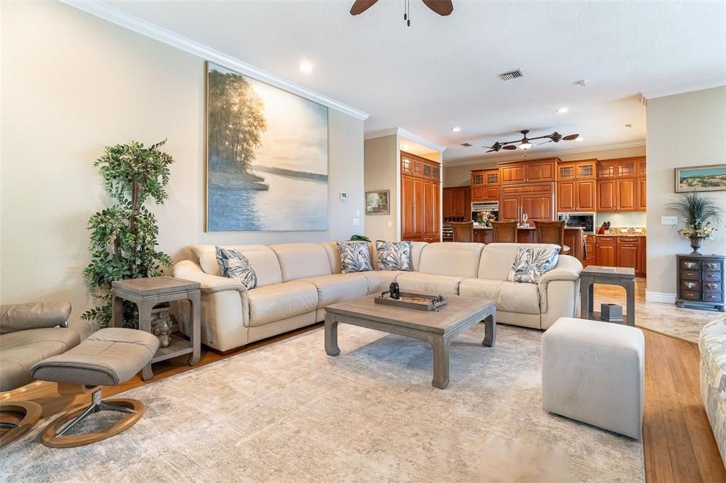 For Sale: $1,049,000 (3 beds, 3 baths, 3008 Square Feet)