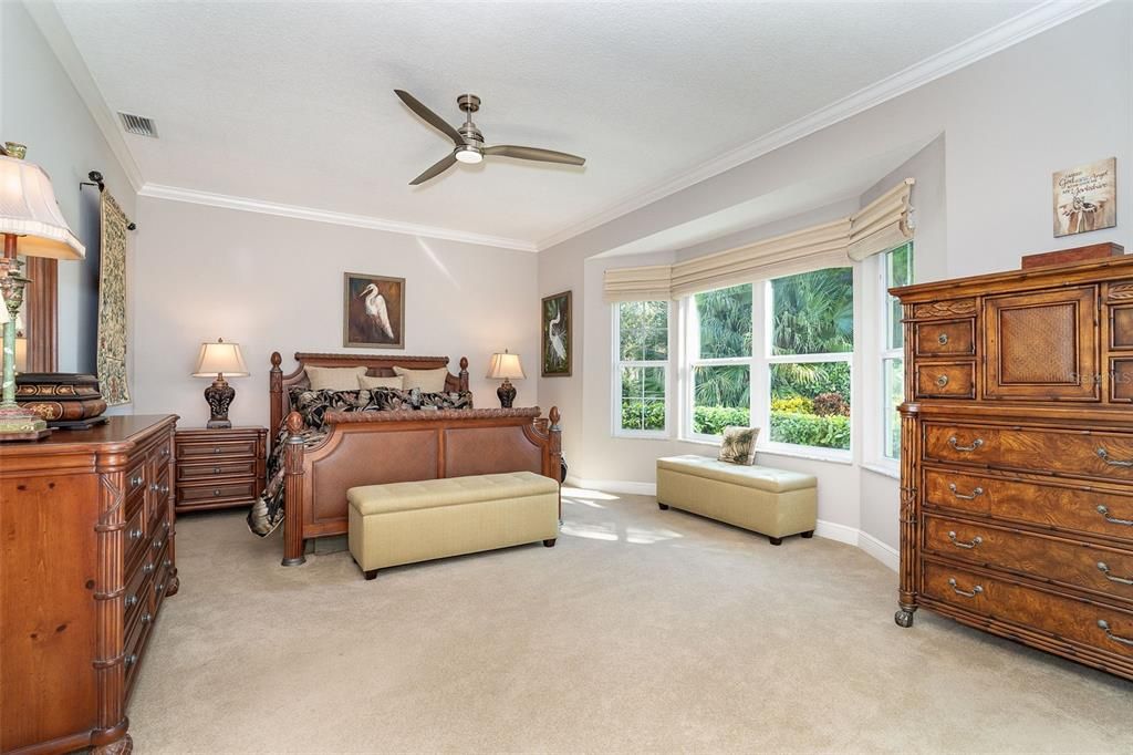 For Sale: $1,049,000 (3 beds, 3 baths, 3008 Square Feet)