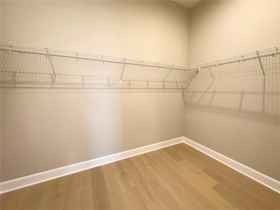 出租: $5,000 (3 贝兹, 3 浴室, 2275 平方英尺)