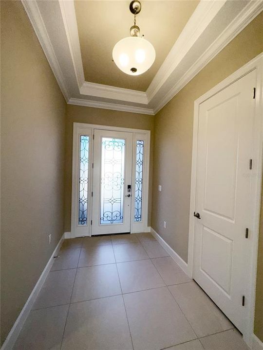 出租: $5,000 (3 贝兹, 3 浴室, 2275 平方英尺)