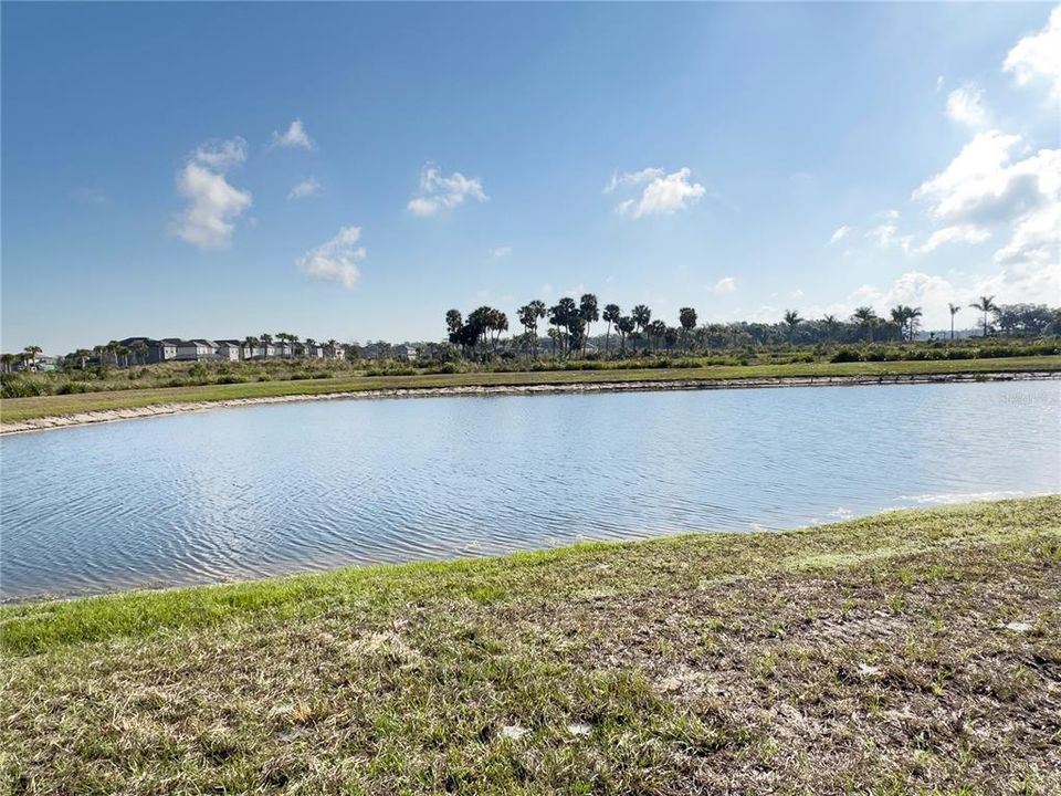 出租: $5,000 (3 贝兹, 3 浴室, 2275 平方英尺)