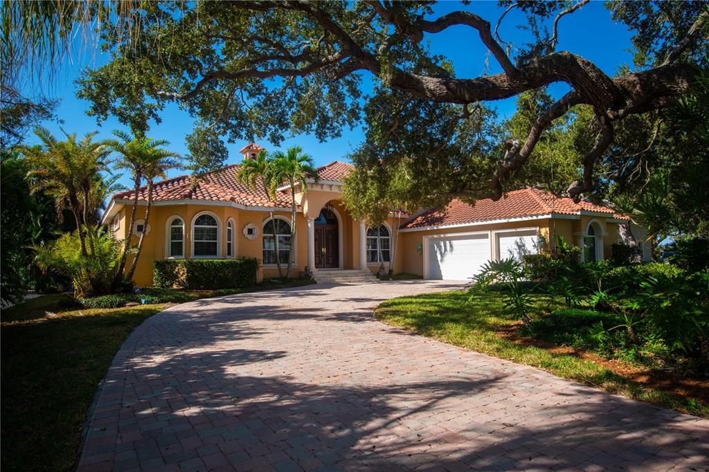 В аренду: $10,500 (4 спален, 3 ванн, 5073 Квадратных фут)