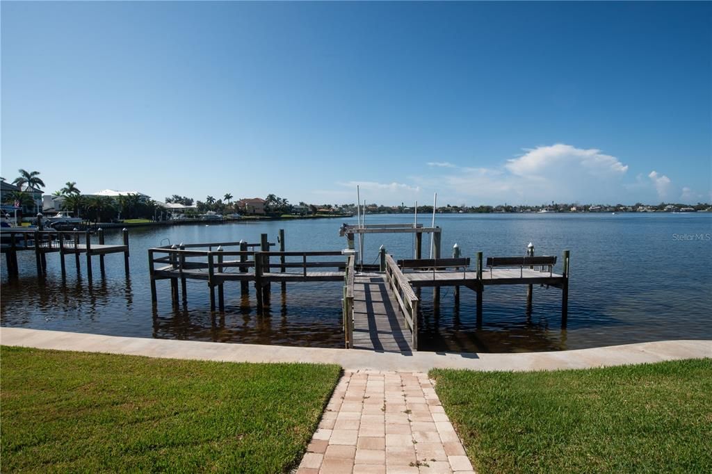 В аренду: $10,500 (4 спален, 3 ванн, 5073 Квадратных фут)