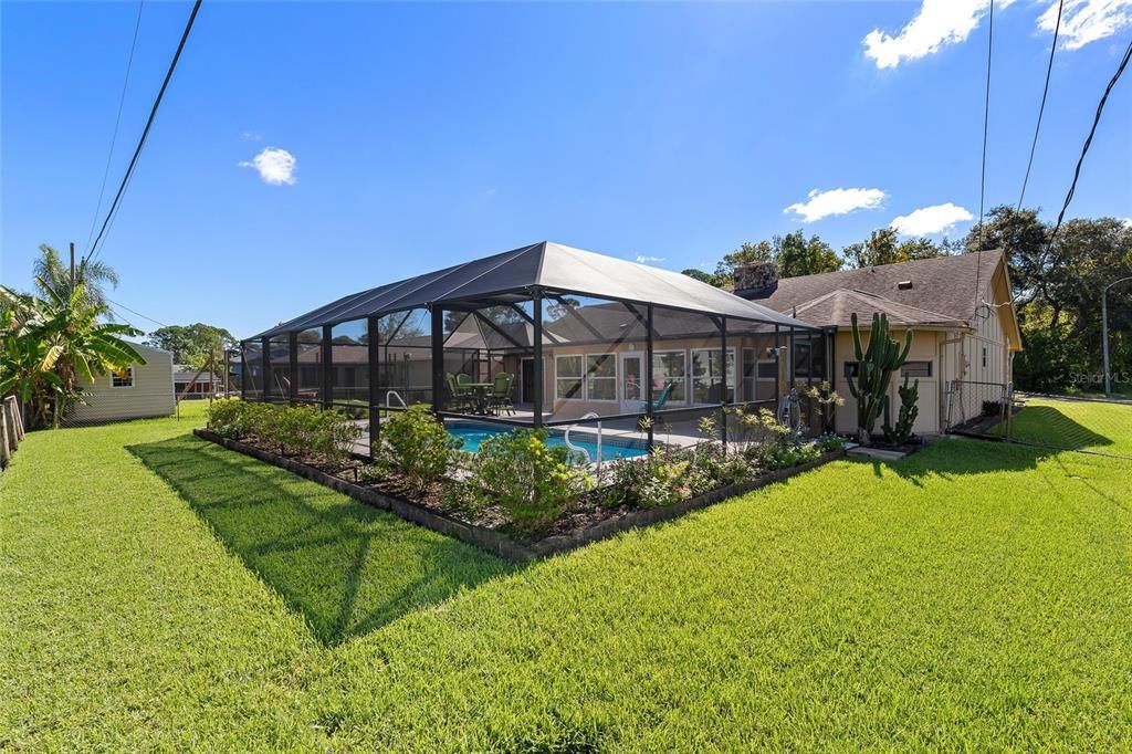 Activo con contrato: $420,000 (3 camas, 2 baños, 1738 Pies cuadrados)