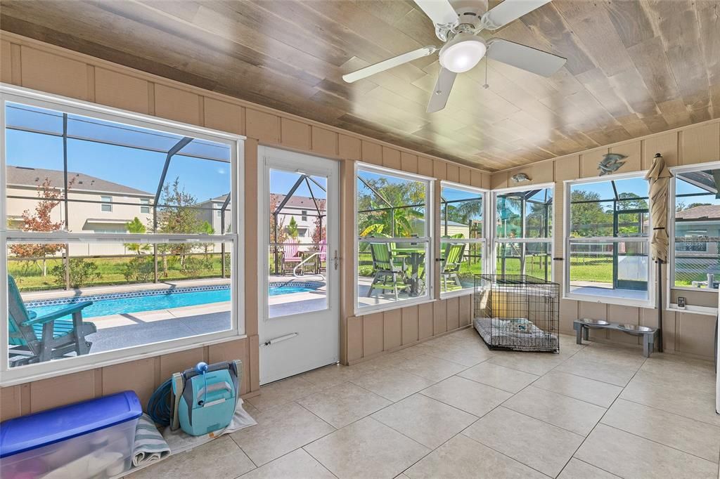 Activo con contrato: $420,000 (3 camas, 2 baños, 1738 Pies cuadrados)