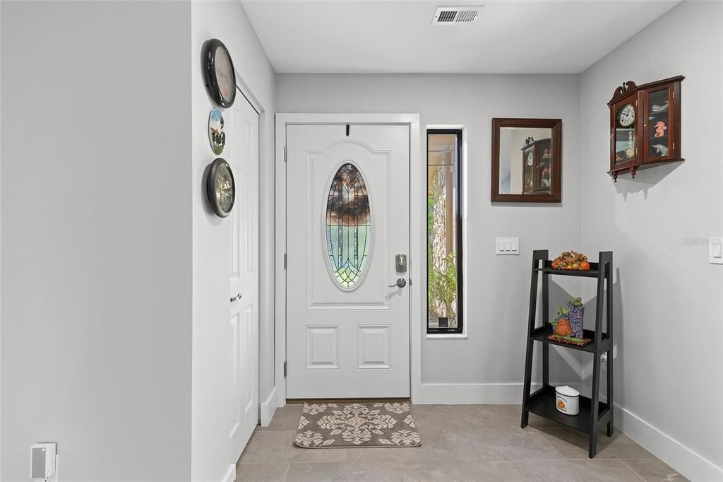 Activo con contrato: $420,000 (3 camas, 2 baños, 1738 Pies cuadrados)