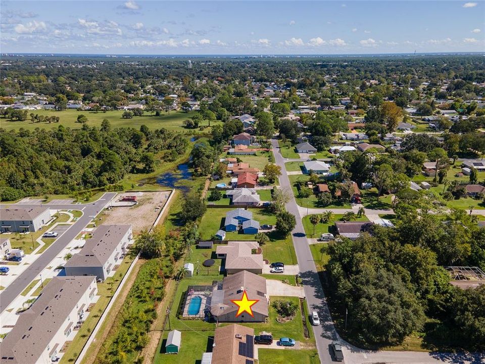 Activo con contrato: $420,000 (3 camas, 2 baños, 1738 Pies cuadrados)