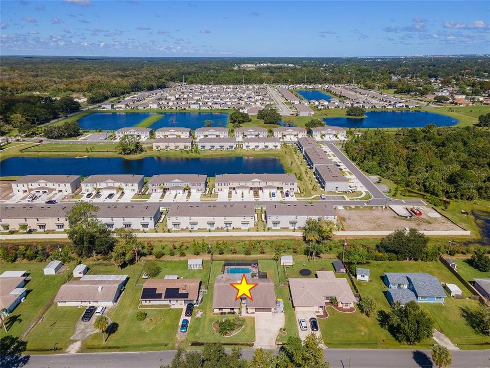 Activo con contrato: $420,000 (3 camas, 2 baños, 1738 Pies cuadrados)