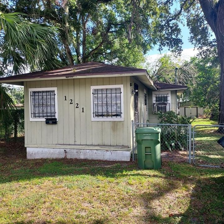 На продажу: $184,900 (1 спален, 1 ванн, 708 Квадратных фут)