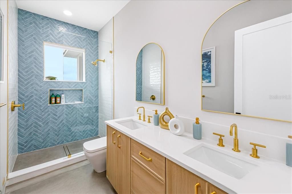 En Venta: $3,500,000 (5 camas, 4 baños, 3526 Pies cuadrados)