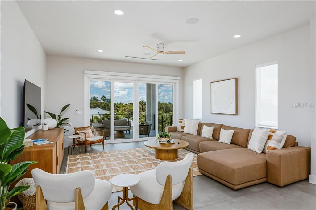 En Venta: $3,500,000 (5 camas, 4 baños, 3526 Pies cuadrados)