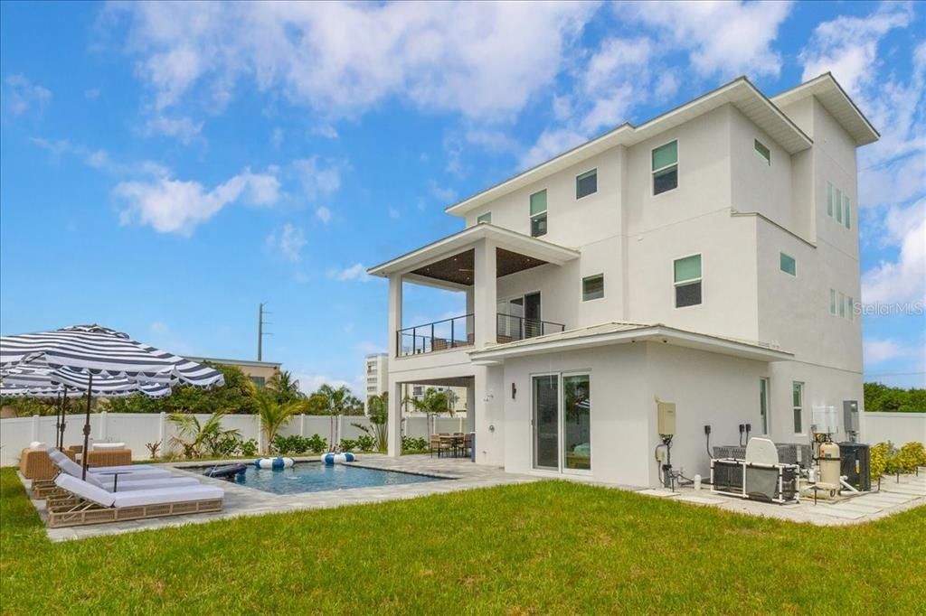 En Venta: $3,500,000 (5 camas, 4 baños, 3526 Pies cuadrados)