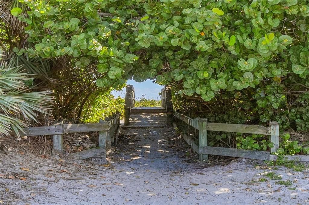 En Venta: $3,500,000 (5 camas, 4 baños, 3526 Pies cuadrados)