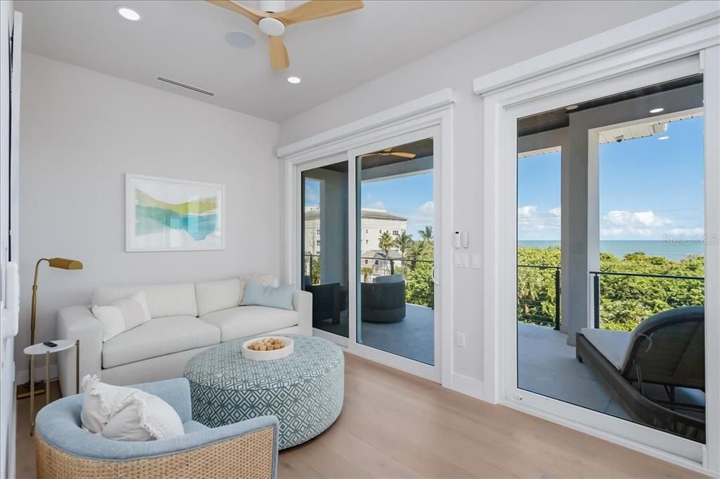 En Venta: $3,500,000 (5 camas, 4 baños, 3526 Pies cuadrados)