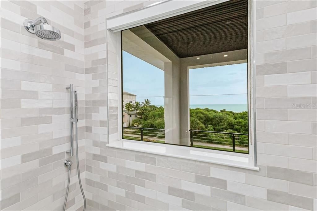 En Venta: $3,500,000 (5 camas, 4 baños, 3526 Pies cuadrados)