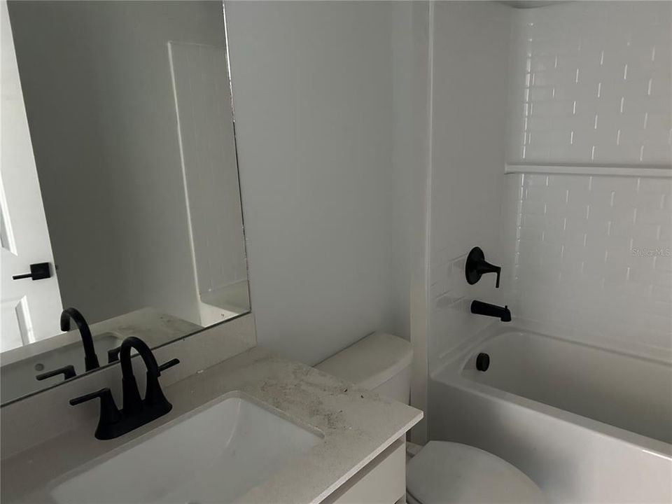 Active With Contract: $528,308 (5 beds, 3 baths, 2725 Square Feet)