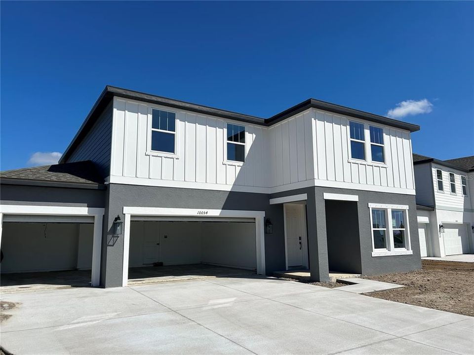 Active With Contract: $528,308 (5 beds, 3 baths, 2725 Square Feet)