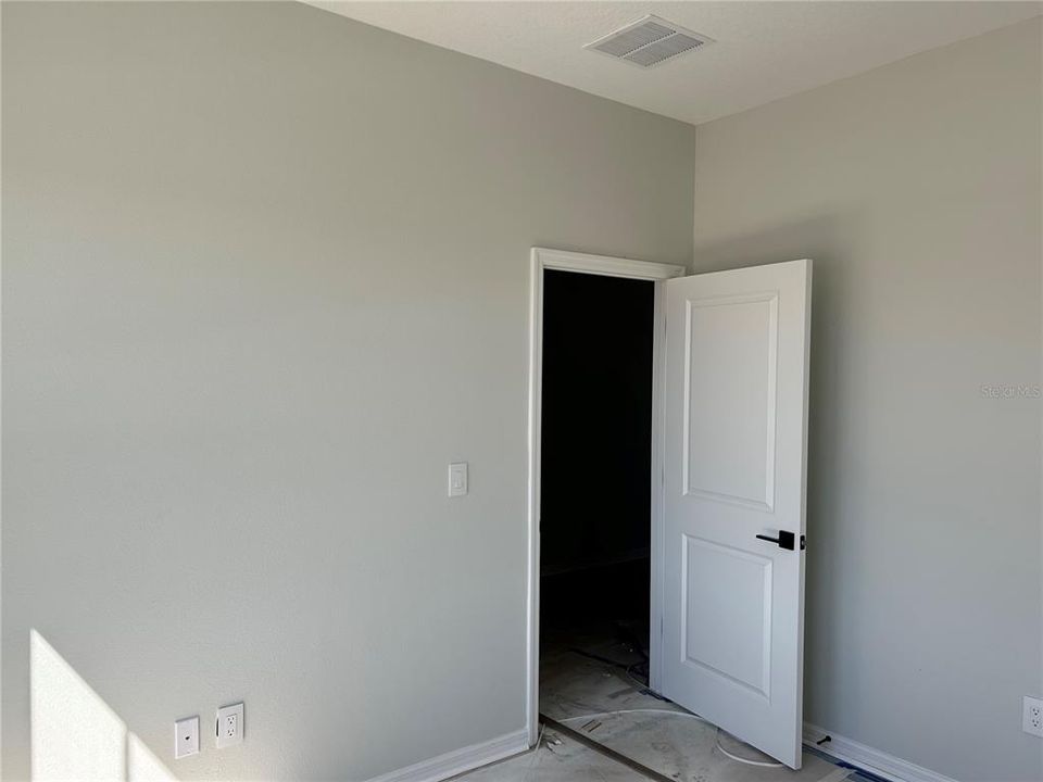 Active With Contract: $528,308 (5 beds, 3 baths, 2725 Square Feet)