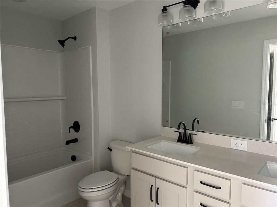 Active With Contract: $528,308 (5 beds, 3 baths, 2725 Square Feet)