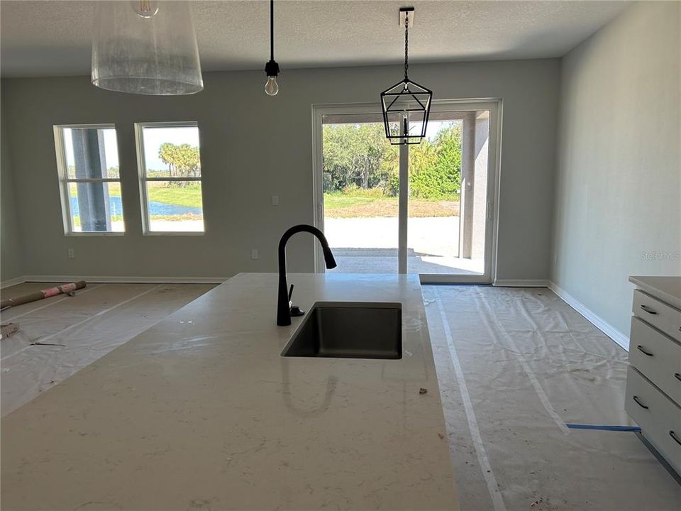 Active With Contract: $528,308 (5 beds, 3 baths, 2725 Square Feet)