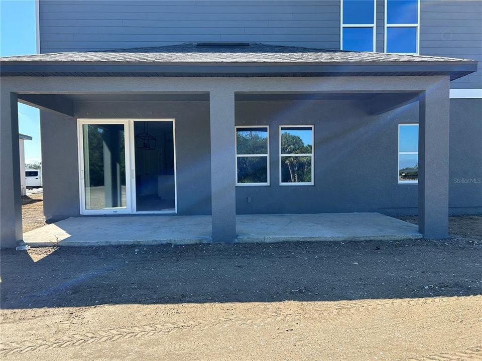 Active With Contract: $528,308 (5 beds, 3 baths, 2725 Square Feet)