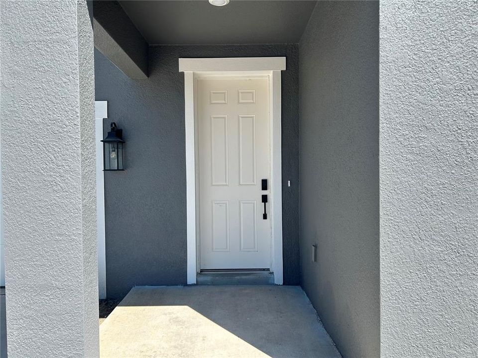 Active With Contract: $528,308 (5 beds, 3 baths, 2725 Square Feet)