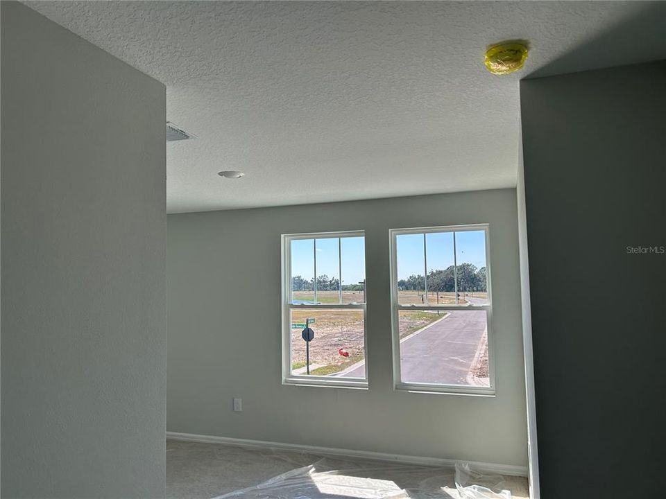 Active With Contract: $528,308 (5 beds, 3 baths, 2725 Square Feet)