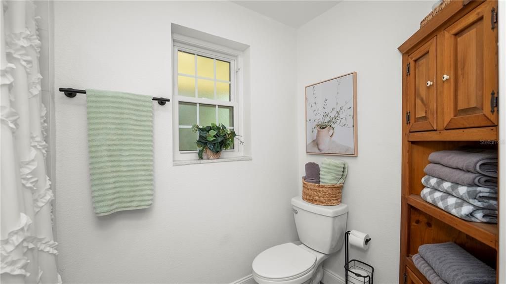 Active With Contract: $624,900 (5 beds, 3 baths, 3150 Square Feet)