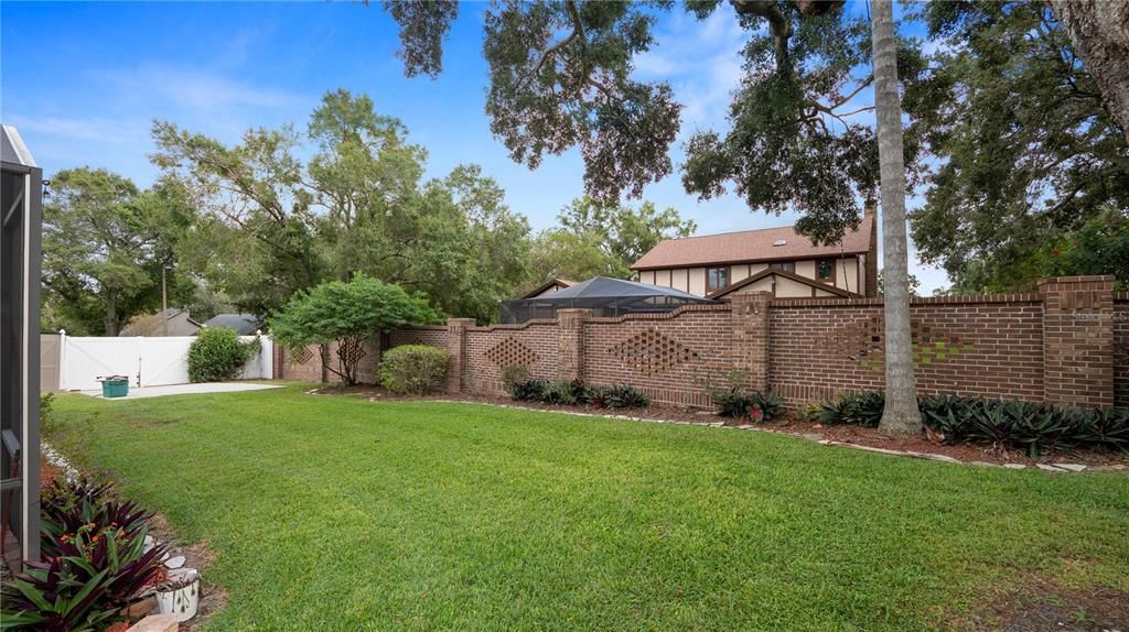 Active With Contract: $624,900 (5 beds, 3 baths, 3150 Square Feet)