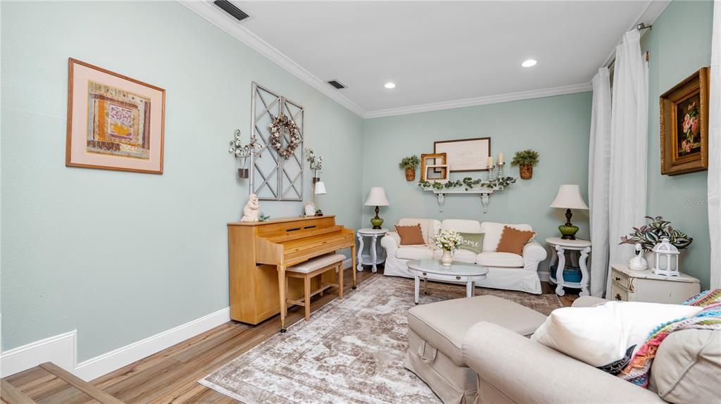 Active With Contract: $624,900 (5 beds, 3 baths, 3150 Square Feet)