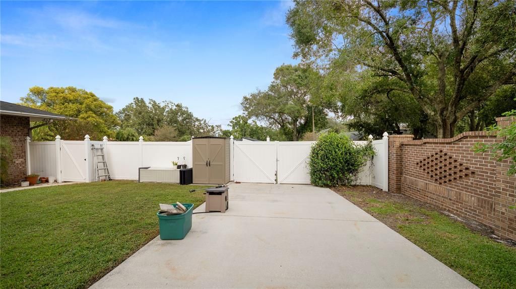 Active With Contract: $624,900 (5 beds, 3 baths, 3150 Square Feet)