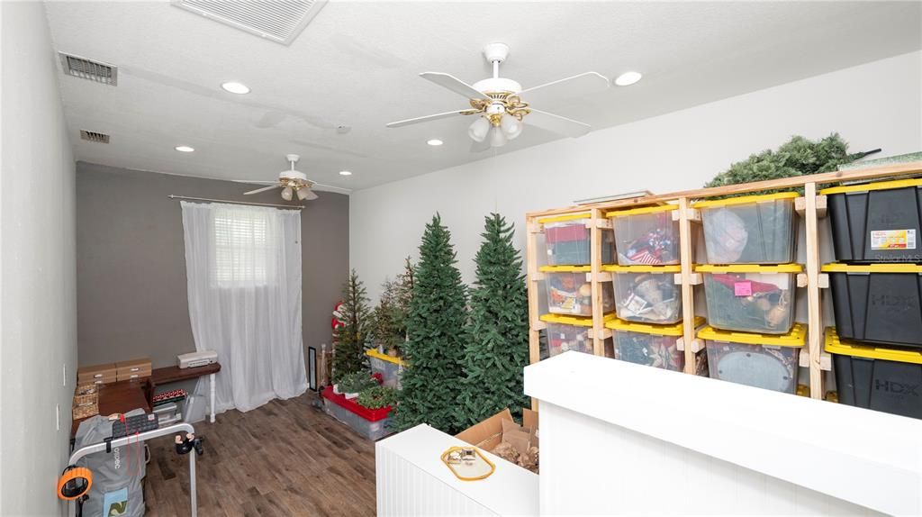 Active With Contract: $624,900 (5 beds, 3 baths, 3150 Square Feet)