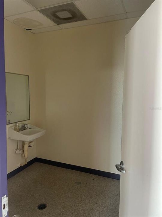 For Sale: $32,400 (0 beds, 0 baths, 1641 Square Feet)