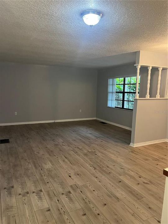 For Rent: $1,800 (2 beds, 1 baths, 1100 Square Feet)
