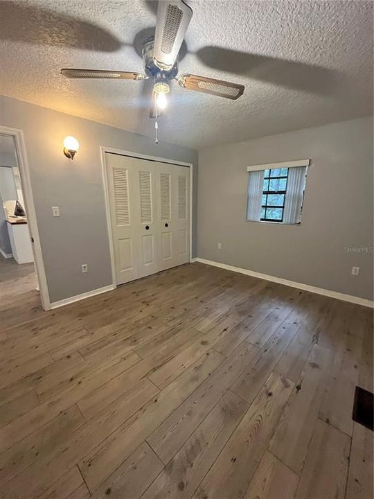 For Rent: $1,800 (2 beds, 1 baths, 1100 Square Feet)