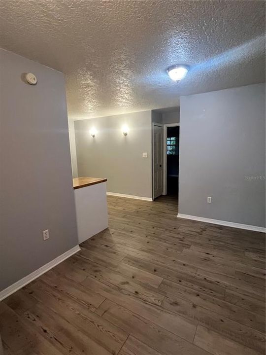 For Rent: $1,800 (2 beds, 1 baths, 1100 Square Feet)
