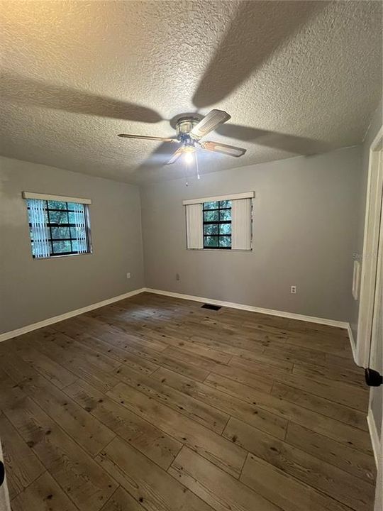 For Rent: $1,800 (2 beds, 1 baths, 1100 Square Feet)